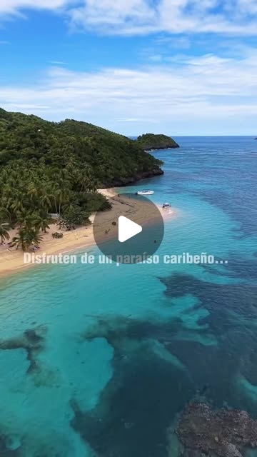 Welcome to Dominican Republic!
Пляж Эрмитаньо (Playa Ermitaño), расположенный в провинции Самана, является девственной жемчужиной из белого песка и кристально чистых вод, окруженной обильной растительностью и горами. Идеально подходит для спокойного отдыха. До него можно добраться главным образом на лодке с пляжа Эль Валье (Playa El Valle) или пешком (около 1,5 км) с пляжа Лас Канас (Playa Las Canas).
Говорят, что своим названием “El Ermitaño”, место обязано французскому пирату, известному как «el ermitaño» - «Отшельник», который обитал в этом районе в конце 17 века. Рекомендуем посетить это место, чтобы насладиться атмосферой одного из самых скрытых и естественных пляжей региона. Пират отлично разбирался в пляжах!
#dominicanrepublic #visitdominicanrepublic #godomrep #turismord #DominicanatourismInfo