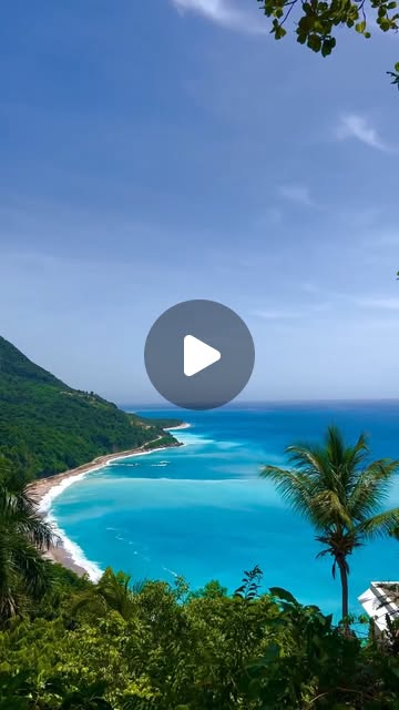 Welcome to Dominican Republic!
Playa San Rafael, Barahona
Смотровая площадка с видом на пляж Сан Рафаэль в Бараоне
Очень популярное место 📍🇩🇴🏝️
📽️ @trotamundord_
#barahonard #visitdominicanrepublic #godomrep #turismord #DominicanatourismInfo